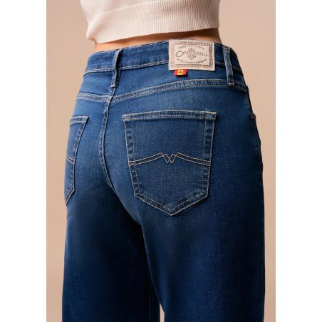 CELIA KYRA - Jeans Taille Basse | Extra Évasé | Taille en pouces