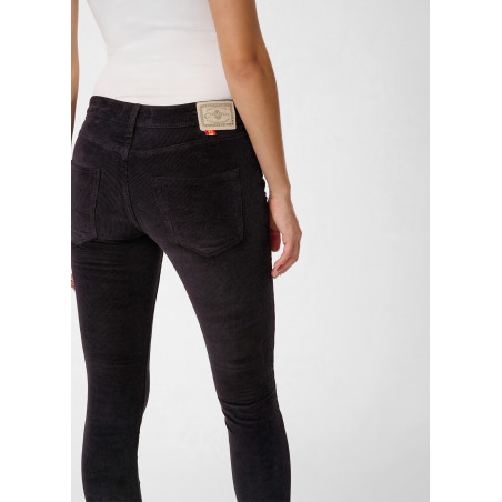 CASSIS LEIN - Pantalon Coupe skinny -Taille basse | Taille en pouces